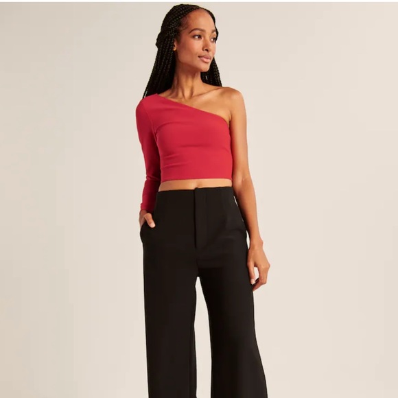 NWT Abercrombie one shoulder top - Picture 2 of 6